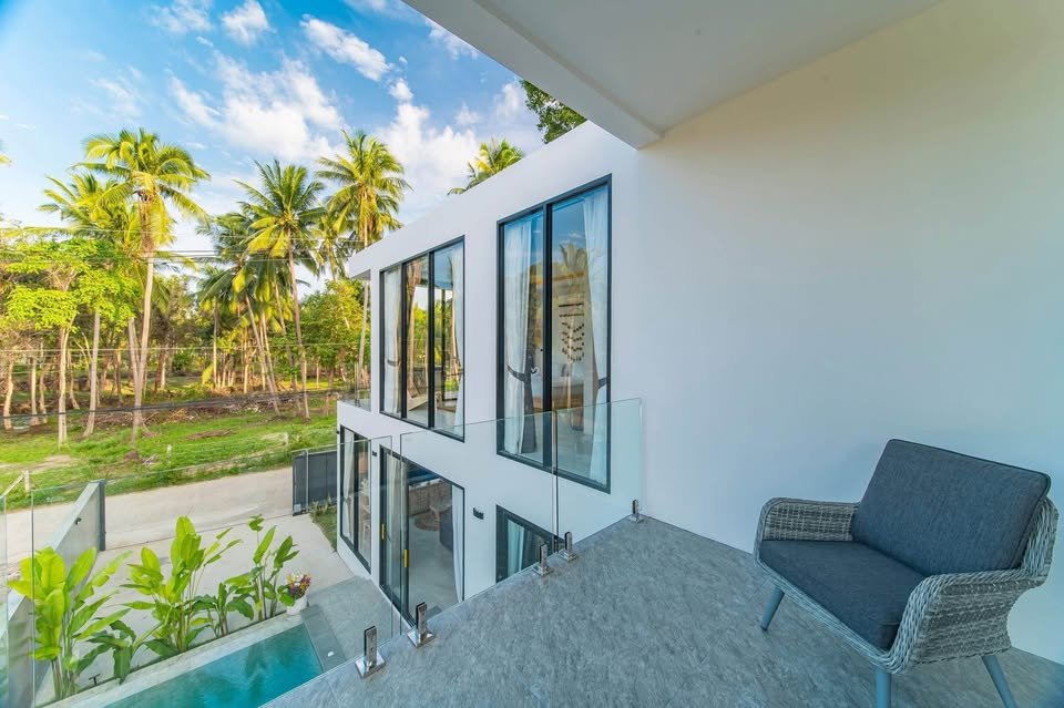 Villa Modern Elegance, 3 Bedroom 4 Bathroom Pool Villa, Ban Tai