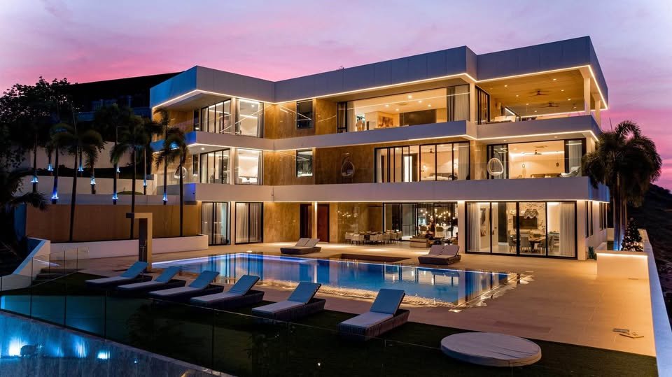 7 Bedroom, 7 Bathroom House for Rent, Koh Samui