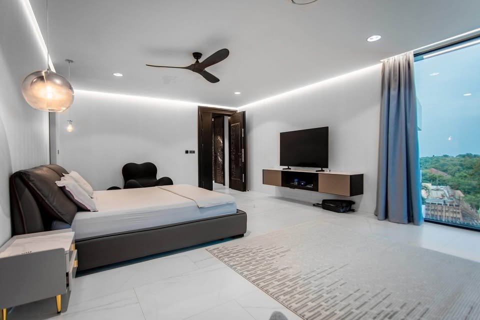 7 Bedroom, 7 Bathroom House for Rent, Koh Samui