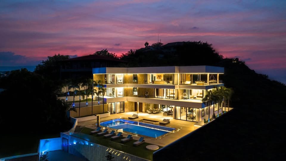 7 Bedroom, 7 Bathroom House for Rent, Koh Samui
