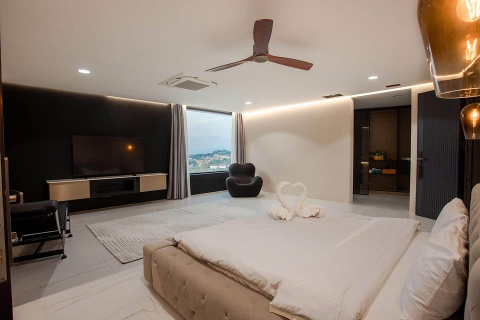 7 Bedroom, 7 Bathroom House for Rent, Koh Samui