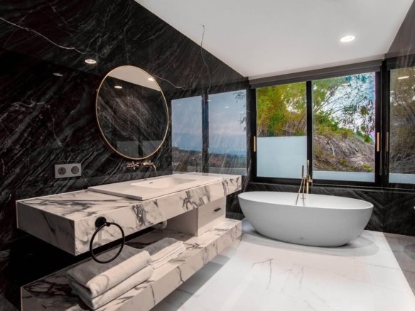 7 Bedroom, 7 Bathroom House for Rent, Koh Samui