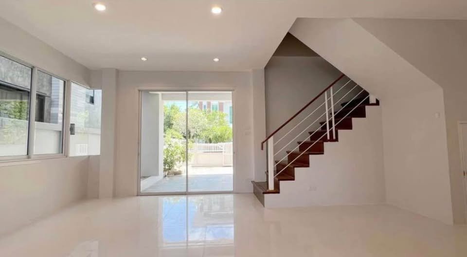 3 Bedroom, 3 Bathroom Garden Family Home, Bophut