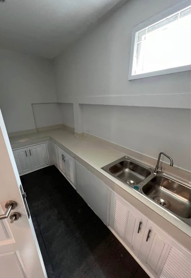 3 Bedroom, 3 Bathroom Garden Family Home, Bophut