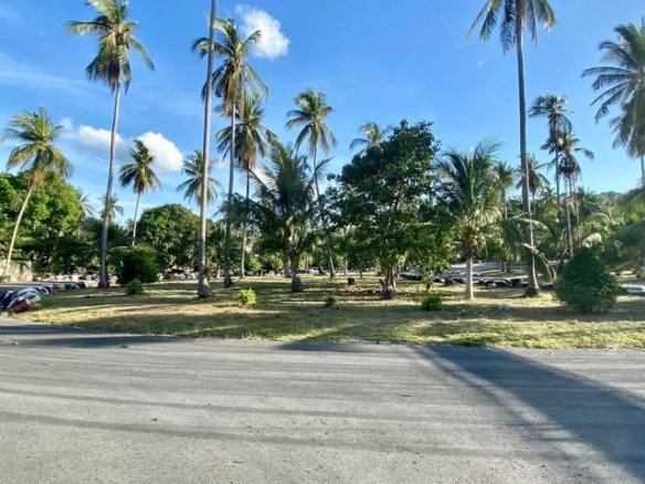 8 Rai Prime Land in Bophut, Walking Distance to the Beach
