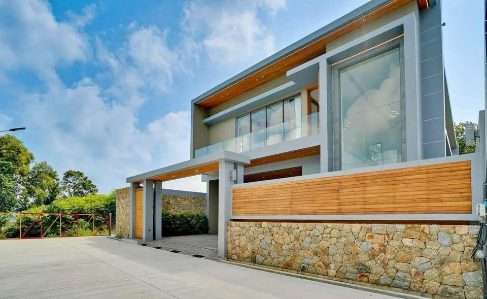 4 Bedroom Modern Elegance Pool Villa, Bang Rak