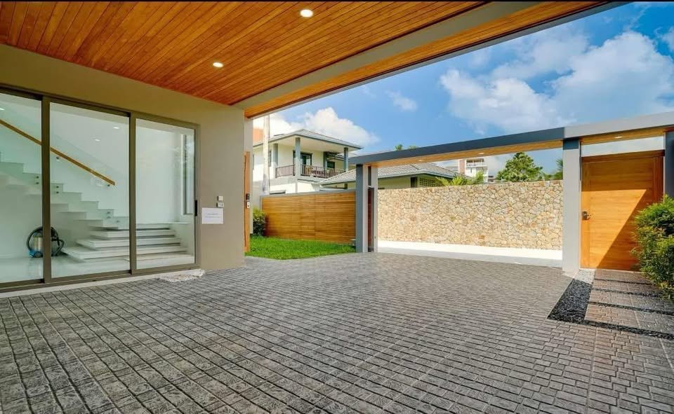 4 Bedroom Modern Elegance Pool Villa, Bang Rak