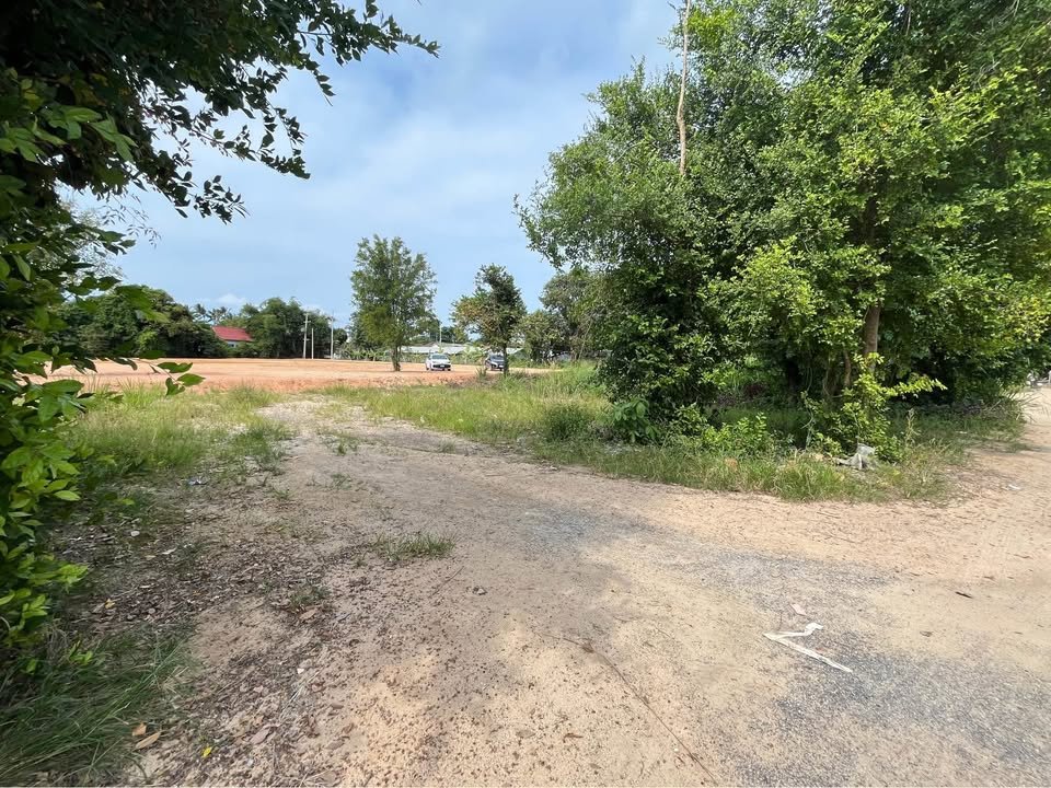 Close to 1 Rai Last Plot Near Bang Por Beach