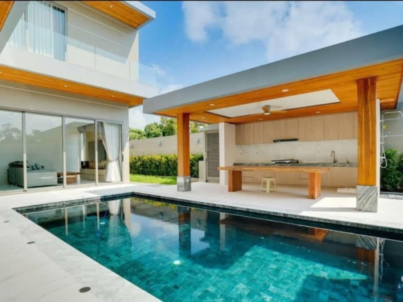 4 Bedroom Modern Elegance Pool Villa, Bang Rak