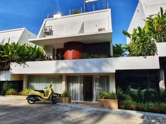 Modern Luxury Villa with Panoramic Sea View