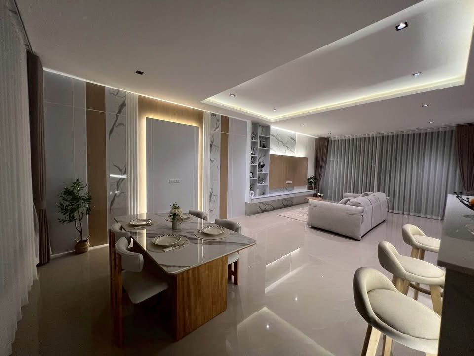 Spacious Modern Nordic Pool Villa in Bang Rak