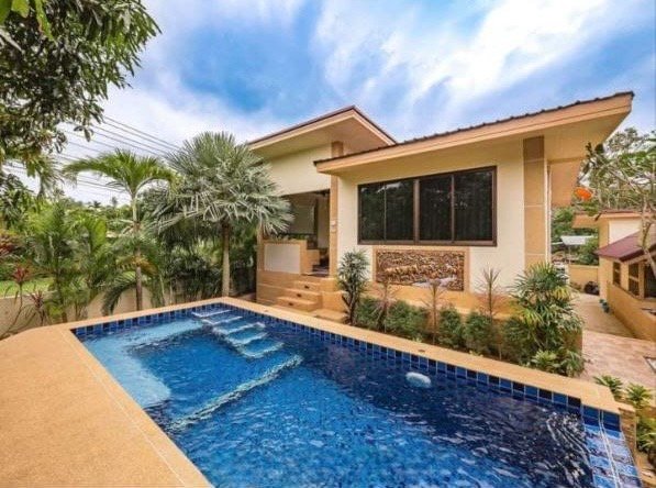 Cozy Pool Villa in Maenam 3