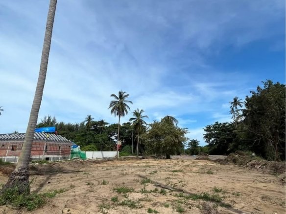 Exclusive Near-Beach Land Plots, Laem Sor