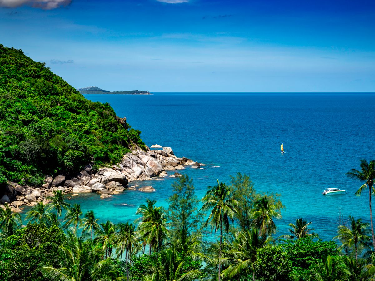 Unspoiled southern coastline, Laem Sor, Koh Samui
