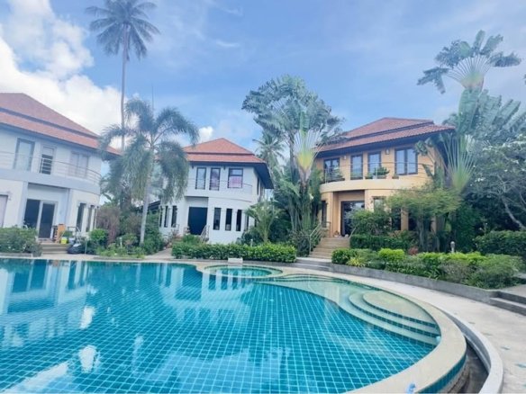 Italian Vintage Villa, Bang Rak