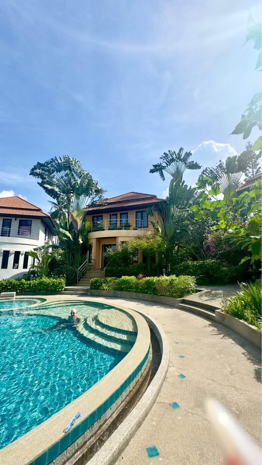 se-22980-5 Italian Vintage Villa, Bang Rak