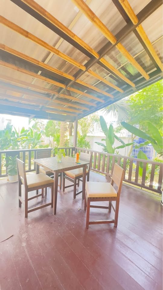 se-22980-9 Italian Vintage Villa, Bang Rak