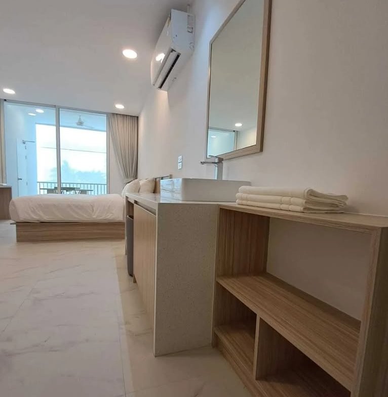Beachfront Sea View Studio Apartment, Bophut
