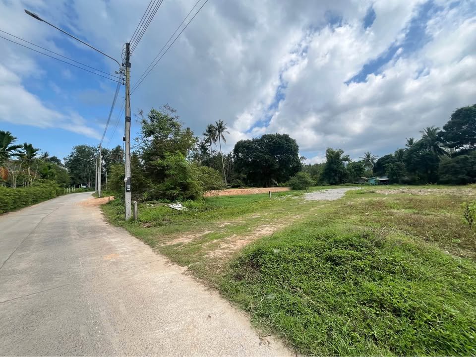 Green 400 SqM Building Plot, Maenam