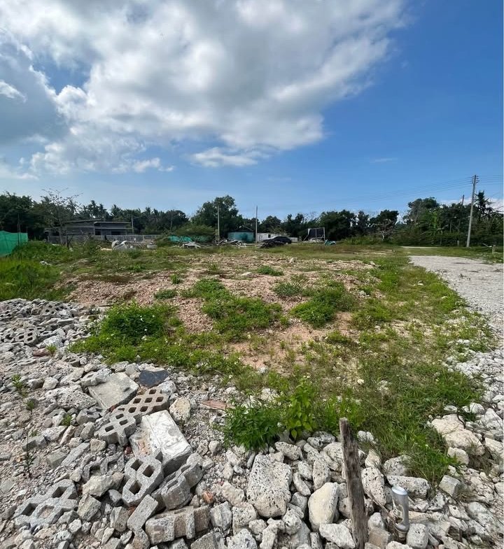Green 400 SqM Building Plot, Maenam