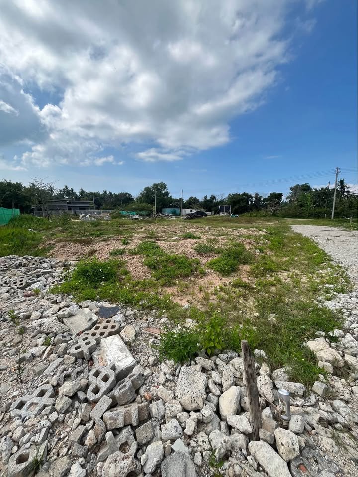 Green 400 SqM Building Plot, Maenam