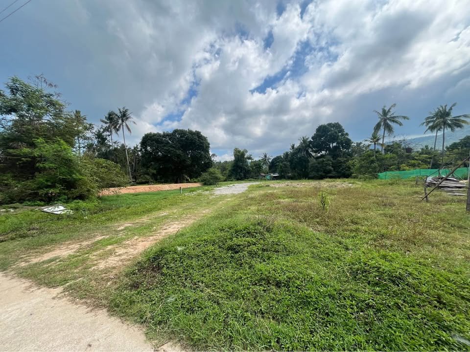 Green 400 SqM Building Plot, Maenam