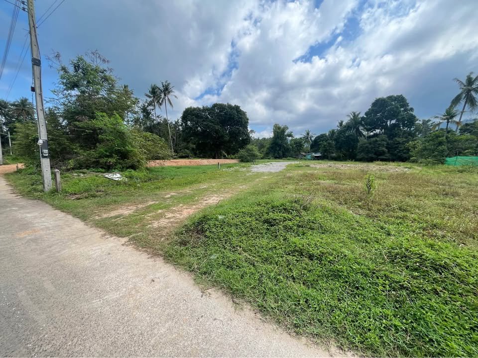 Green 400 SqM Building Plot, Maenam