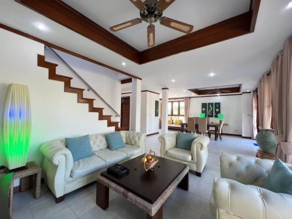 Elegant 4 Bedroom Pool Villa, Tongson Bay