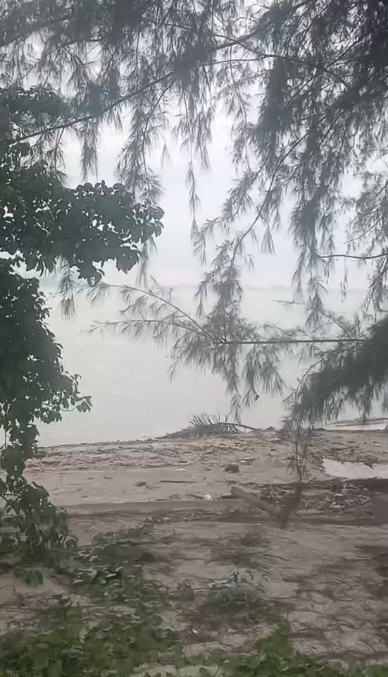 Last Special Beachfront Plot, Lipa Noi