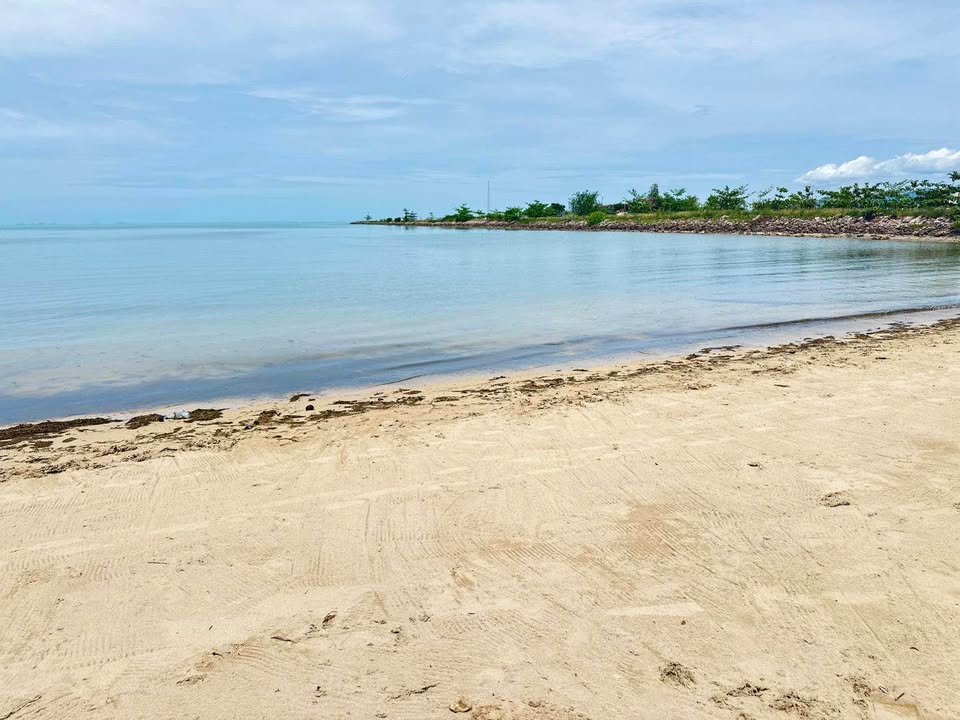 Prime Value Beachfront Land, Plai Laem