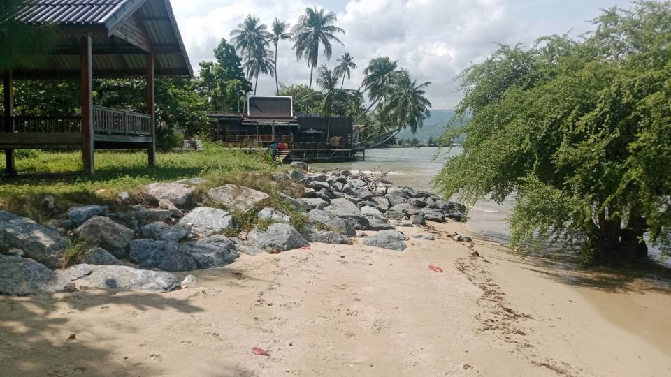 Prime Value Beachfront Land, Plai Laem
