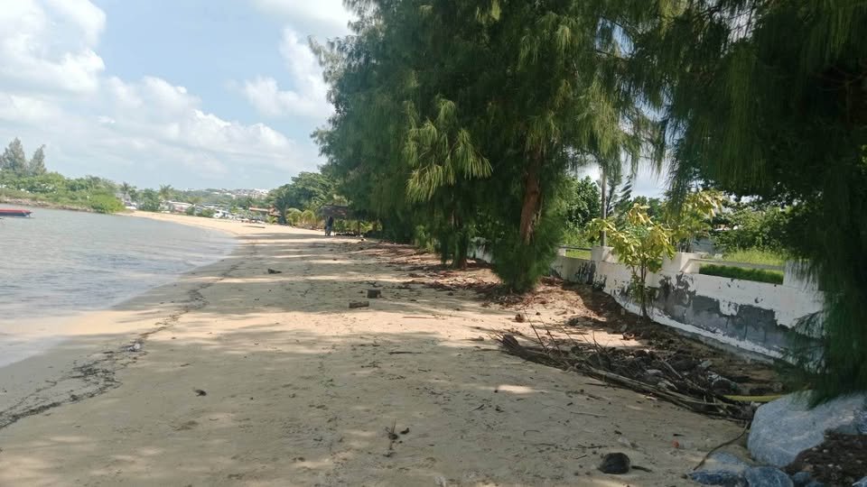 Prime Value Beachfront Land, Plai Laem